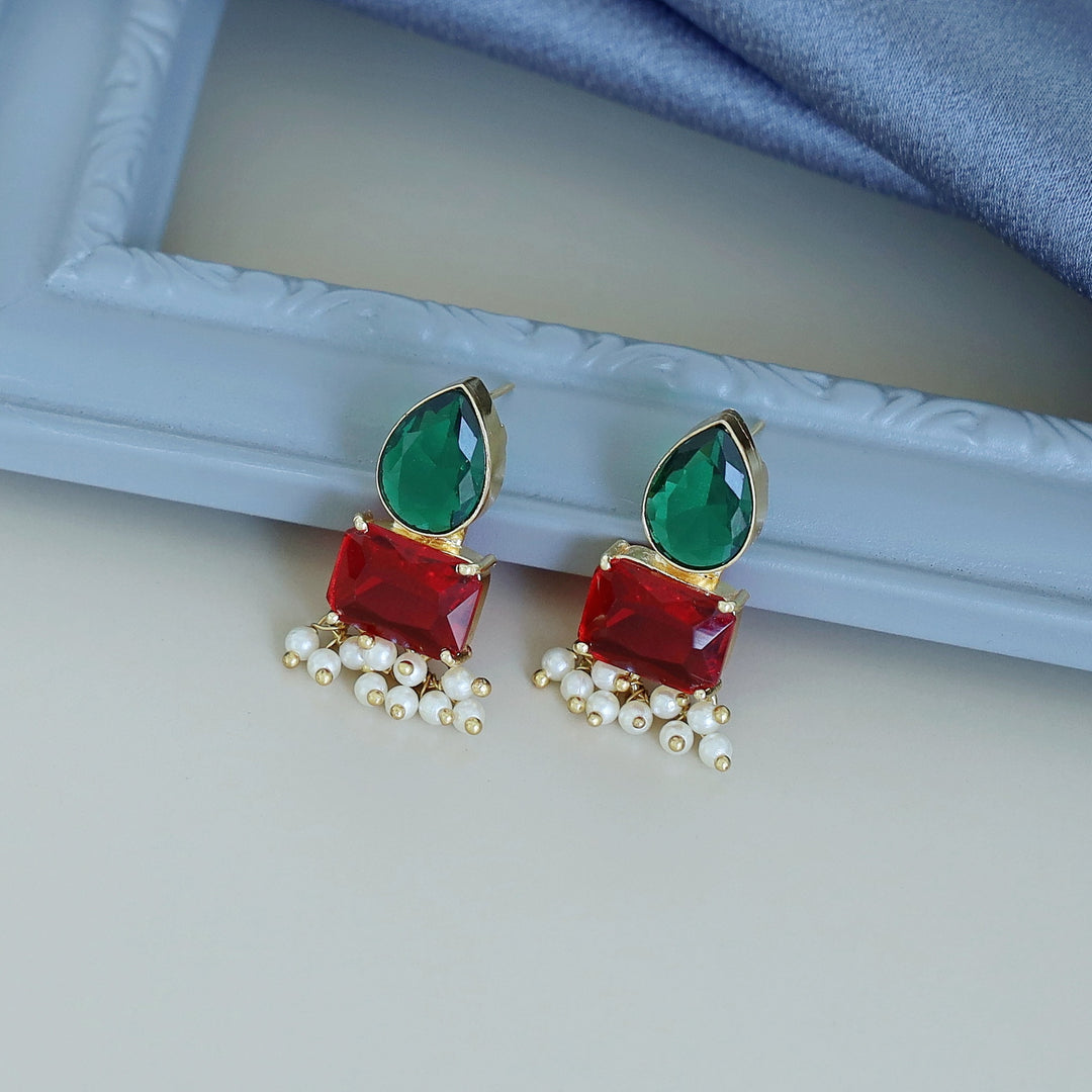 Glossy Valeska Pearl Earring