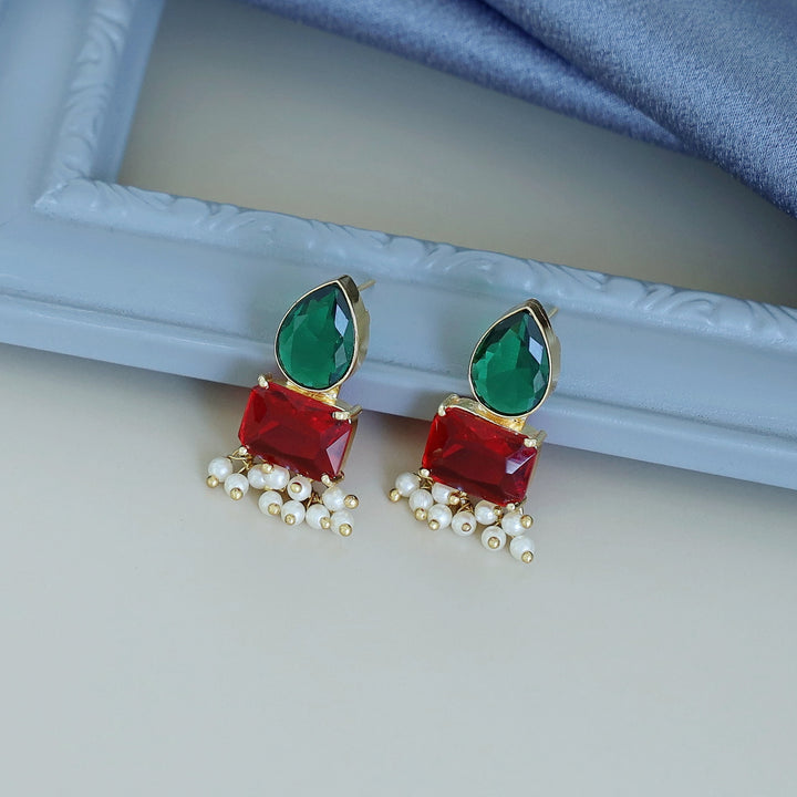 Glossy Valeska Pearl Earring