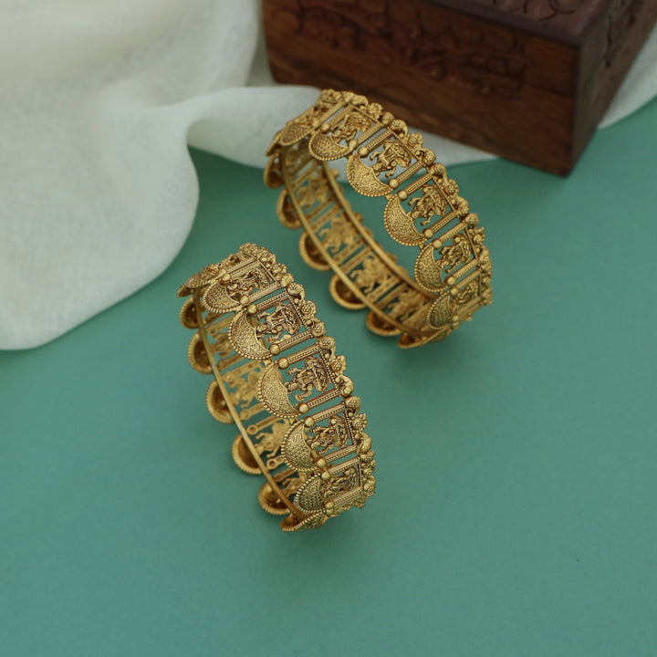 Lakshmika Devi Prathishta Bangle (Set Of 2)