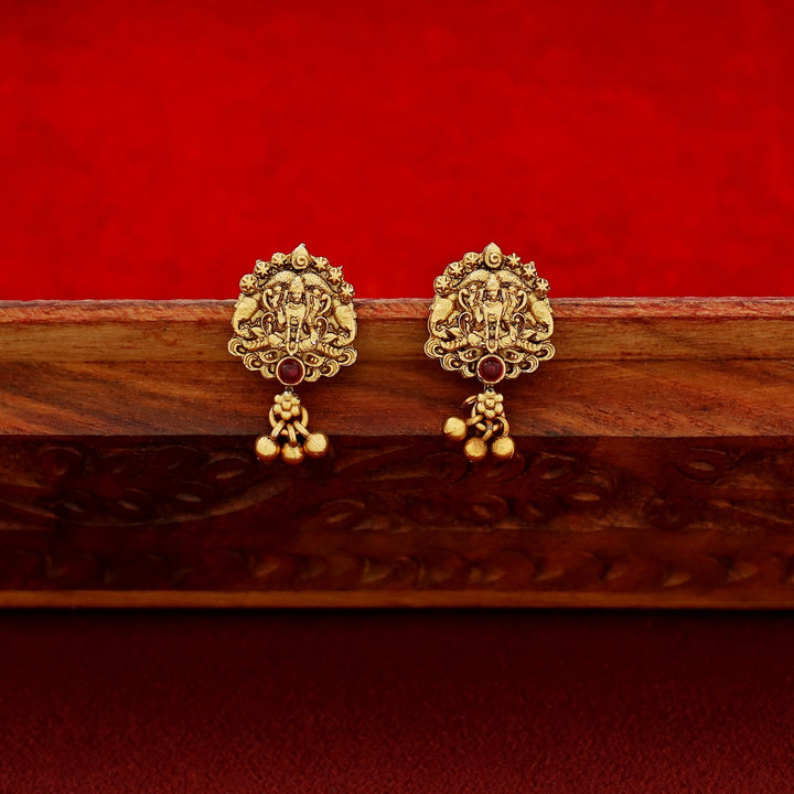 Dharika Devi Mayura String Neckpiece With Earring