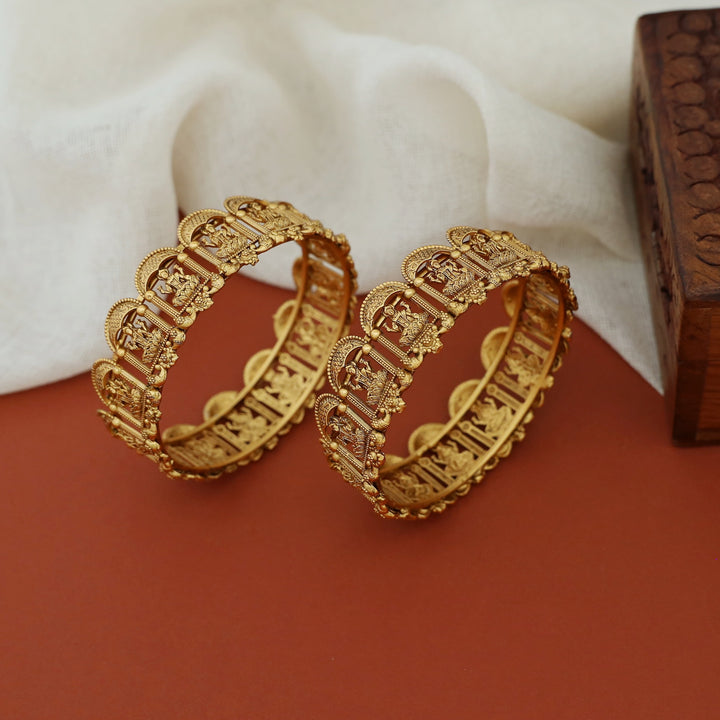 Lakshmika Devi Prathishta Bangle (Set Of 2)