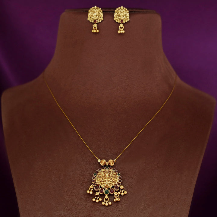 Dharika Devi Mayura String Neckpiece With Earring