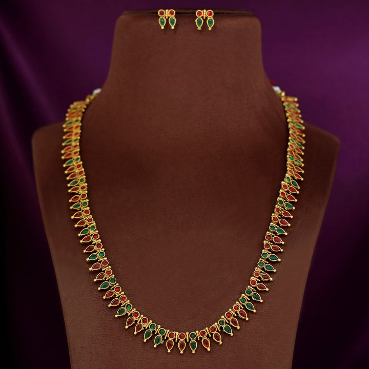 Ujjaini Palakka Neckpiece With Earring