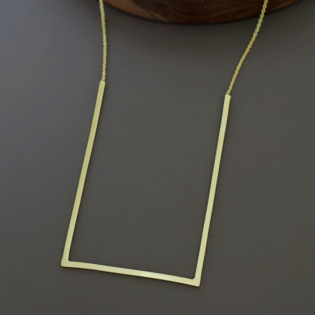 Aaria Golden Swing Neckpiece