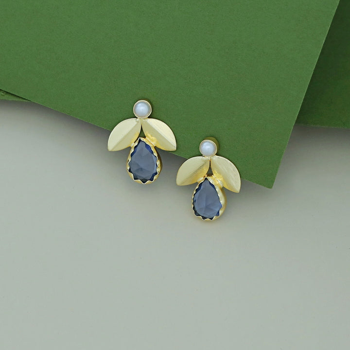 Ajala 2 Fold Leaf Glossy With Pearl Earring