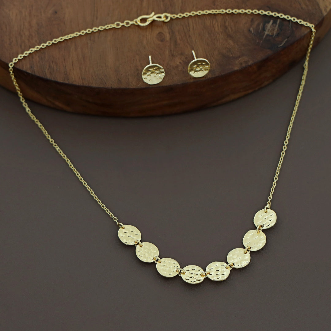 Julina Golden Hammered Neckpiece With Stud