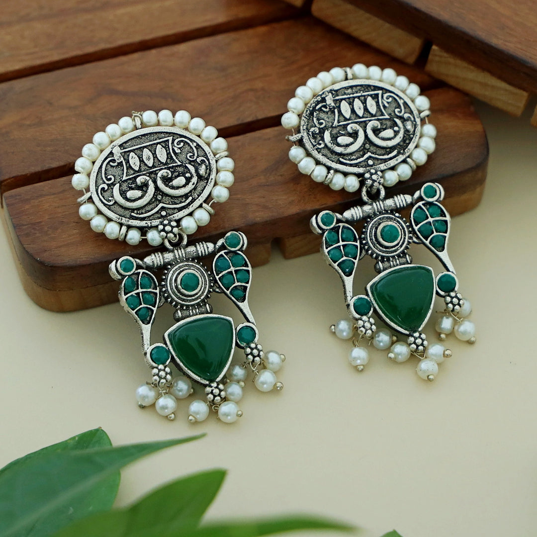 Leila Twin Bird Oval Pearl Earring