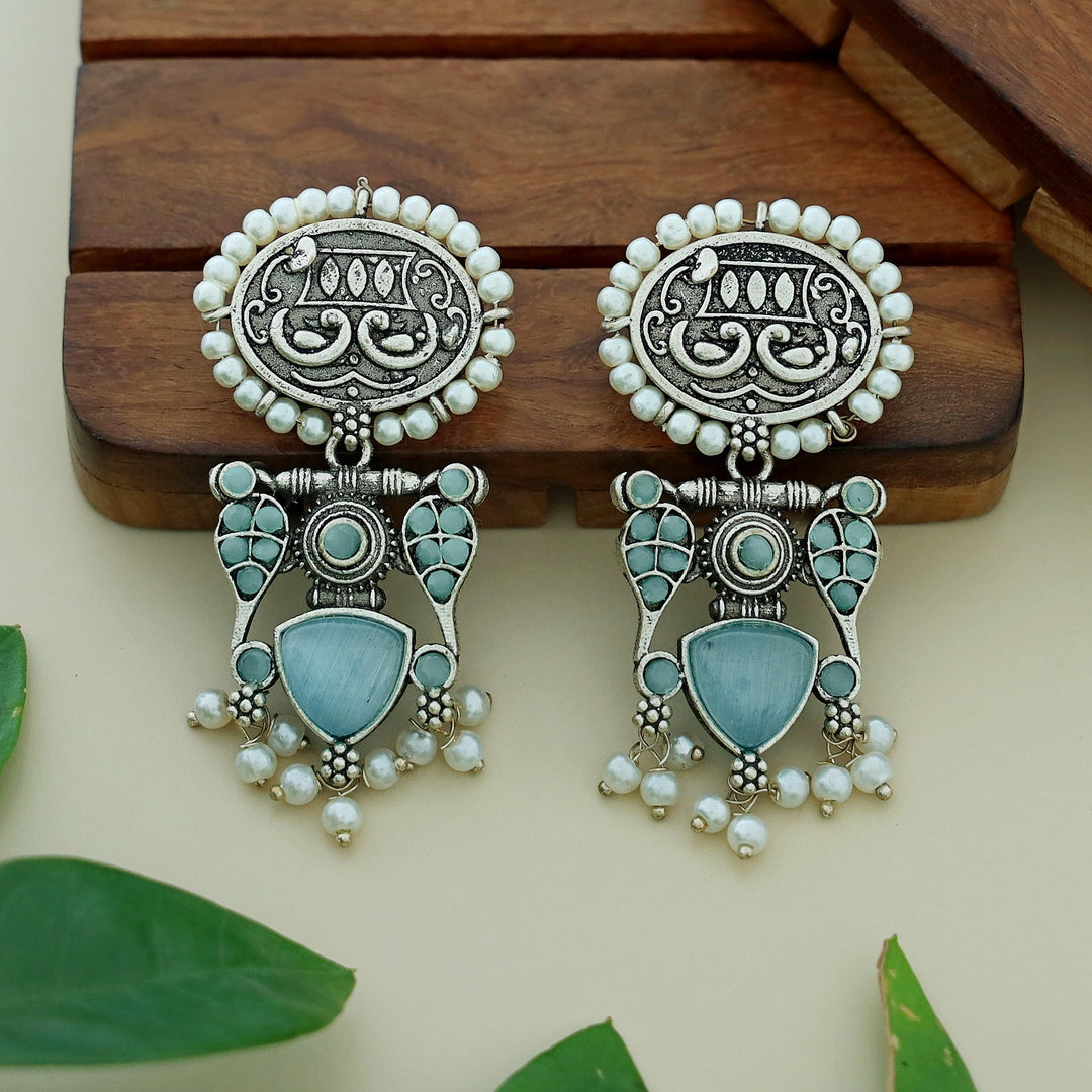 Leila Twin Bird Oval Pearl Earring