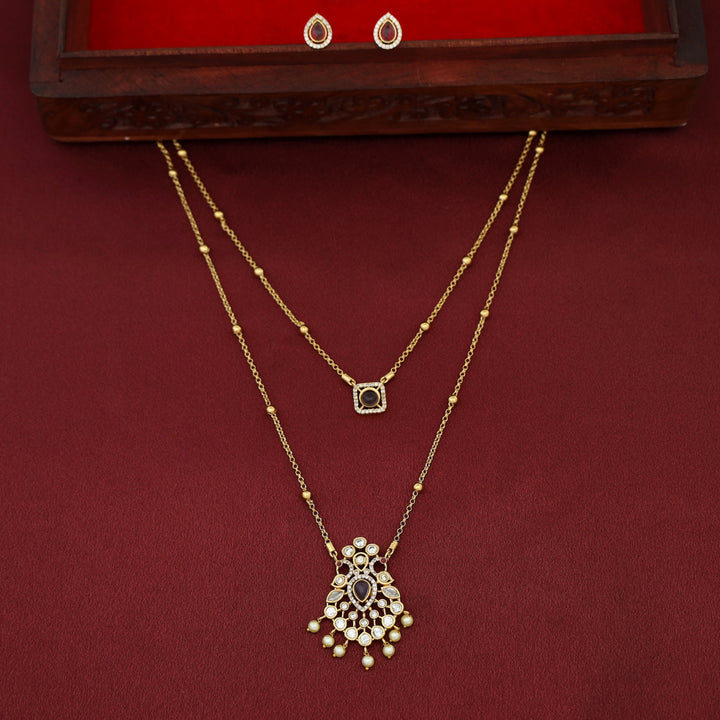 Sriddhi Two Layer Cluster Pearl Neckpiece With Earring