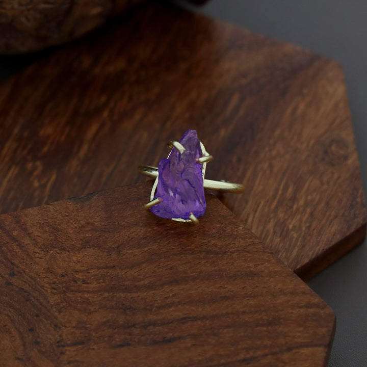 Dilrupa Raw Stone Ring