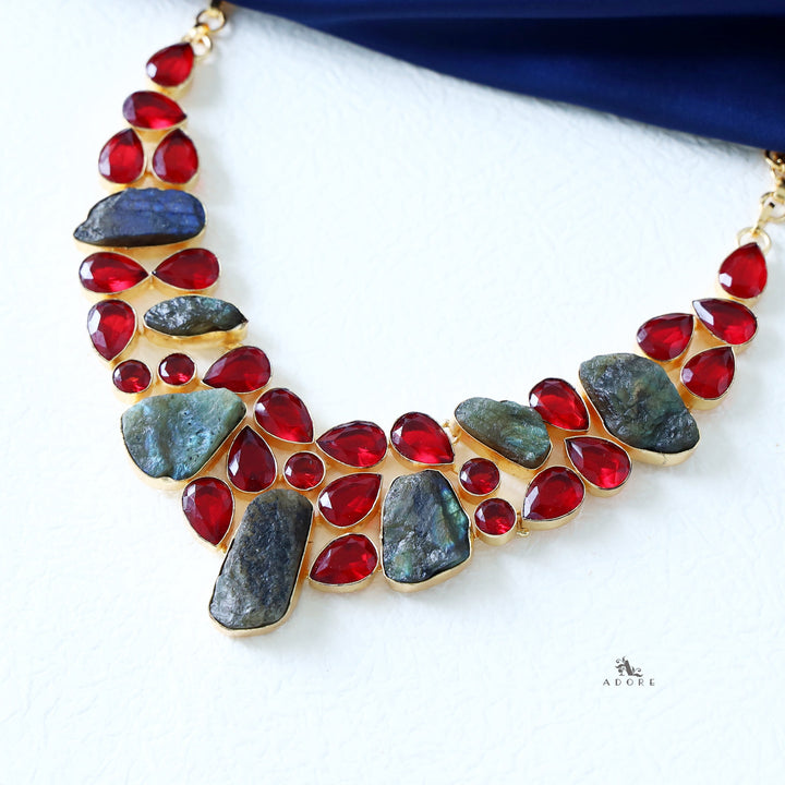 Alodie  Neckpiece