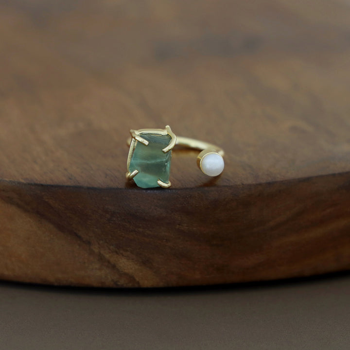 Ena Raw Stone Ring