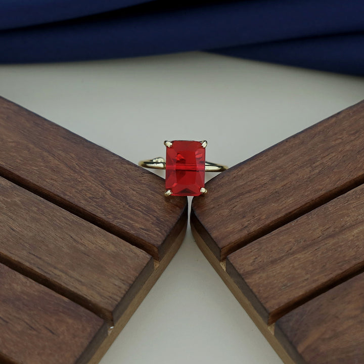 Rinza 4 Claw Glossy Rectangle Ring