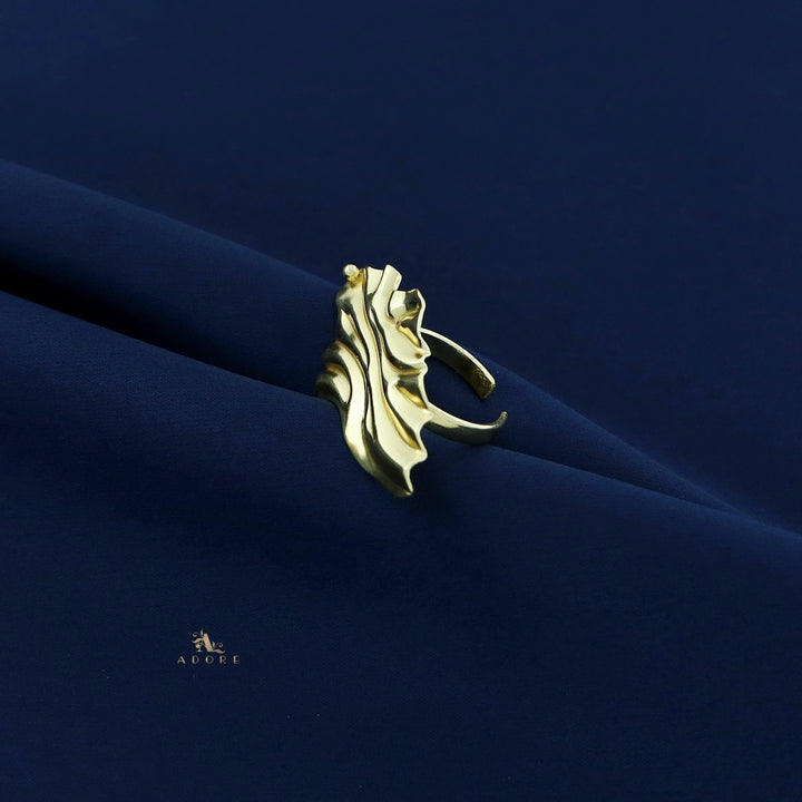 Golden Wrinkled Halia Ring