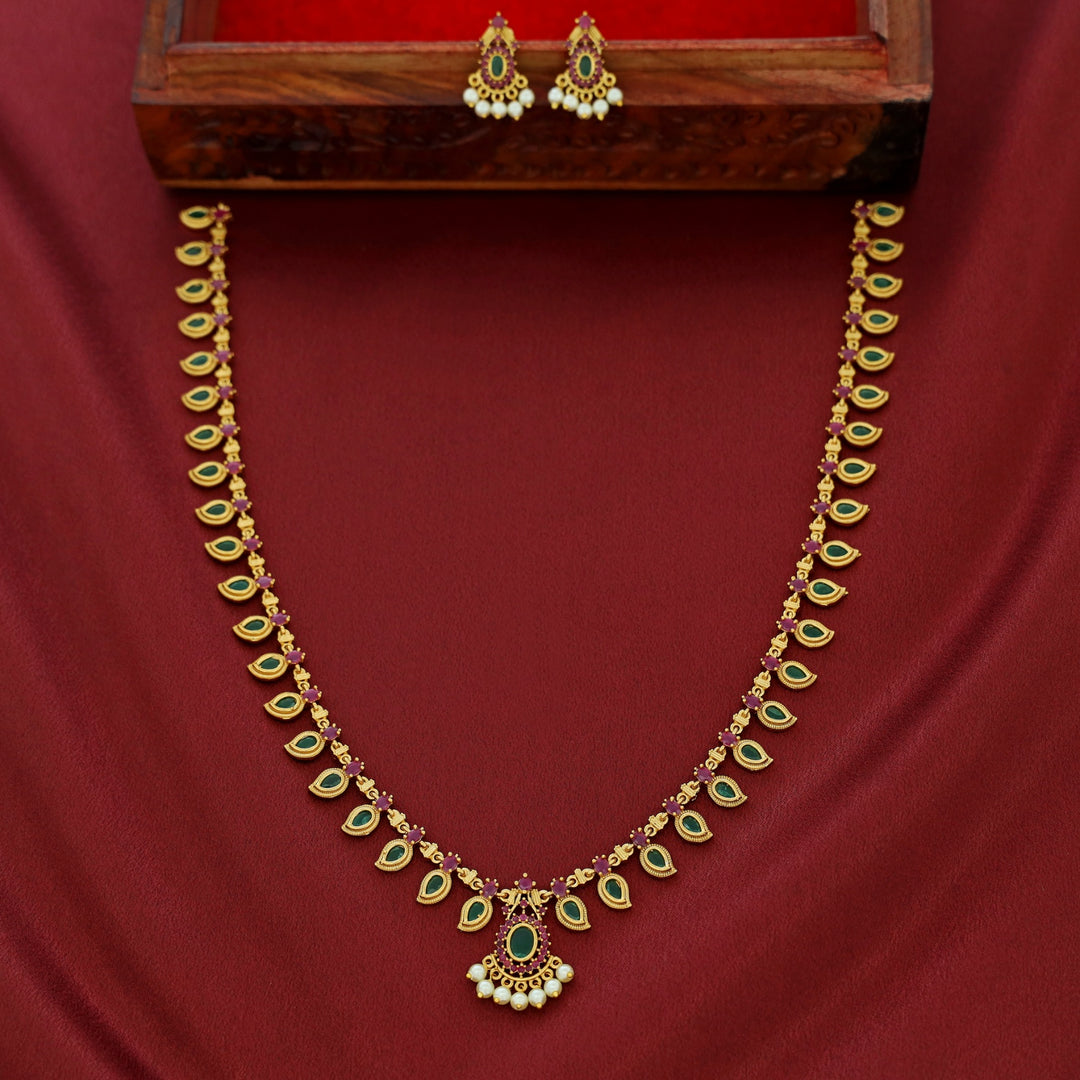 Devansha Palakka Long Neckpiece With Earring