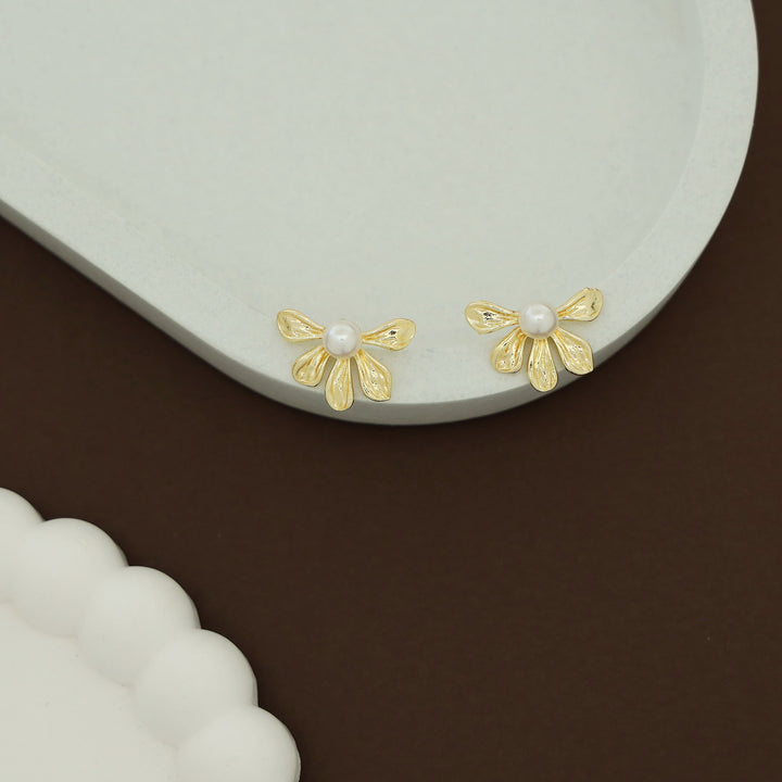 Bonnie Golden Half Flower Neckpiece With Stud