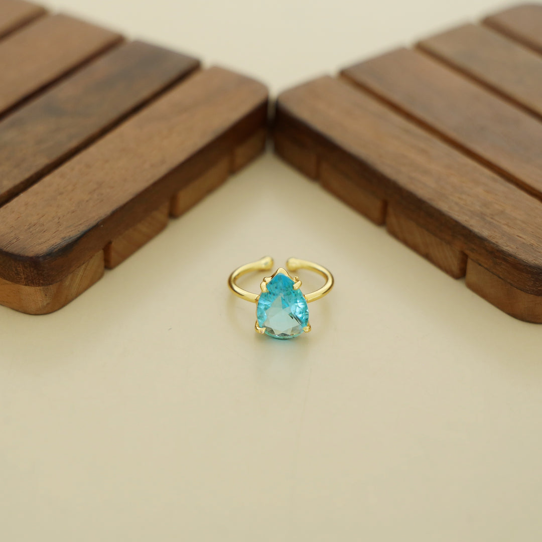 Golden Claw Glossy Drop Ring