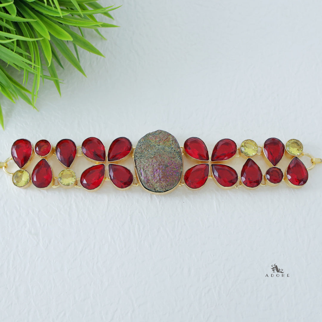 Tazmia Choker