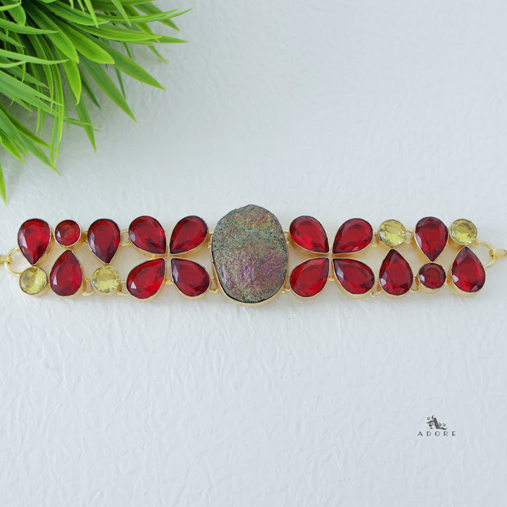 Tazmia Choker