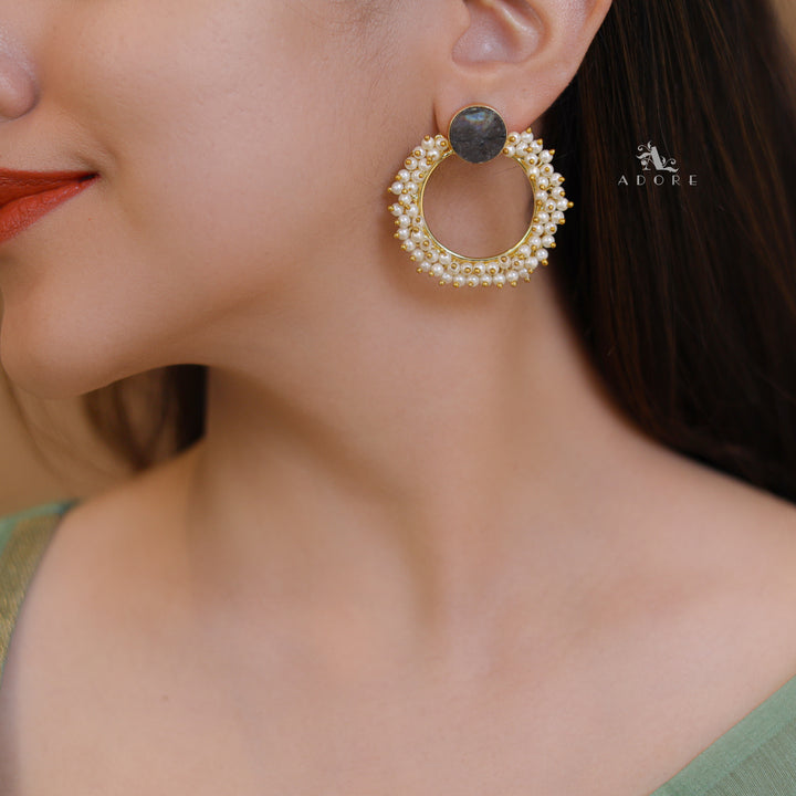 Orbitary Raw stone cluster pearl earring