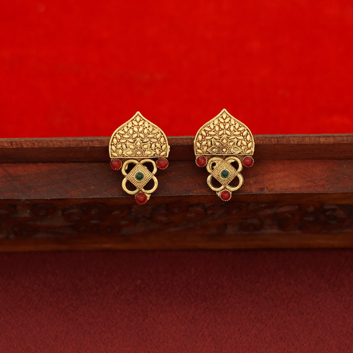 Madhavika Green Square Choker with Stud