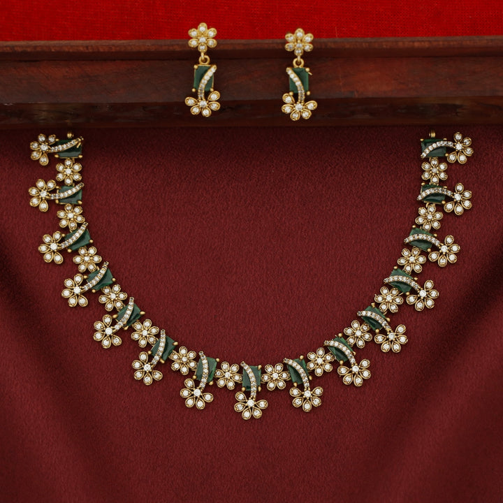 Poornasree Rectangle Glossy Flower Short Neckpiece With Earring