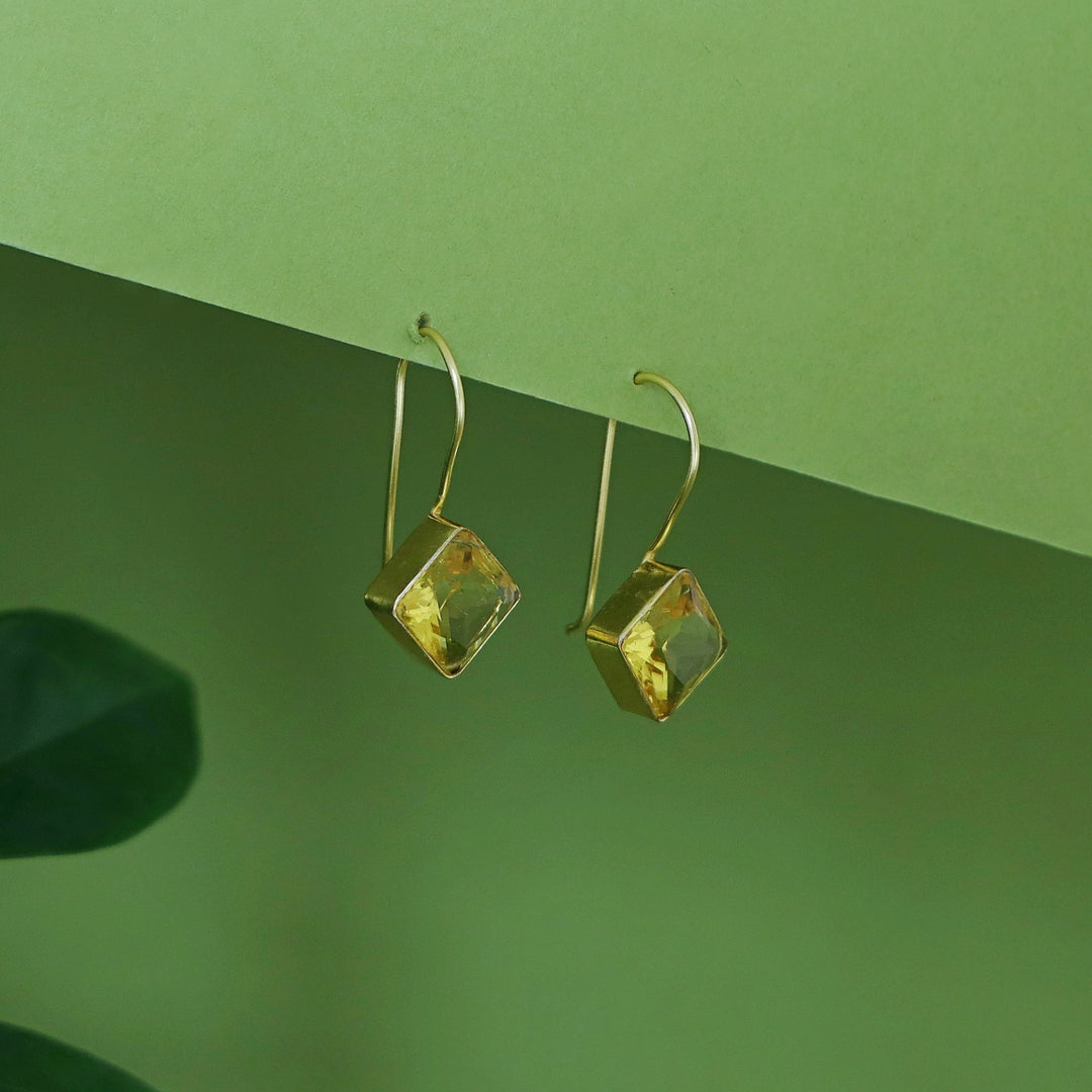 Glossy Diamond Drops