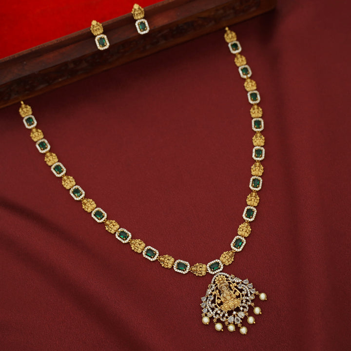 Aasha Devi AD Stone Pearl Neckpiece with Earring