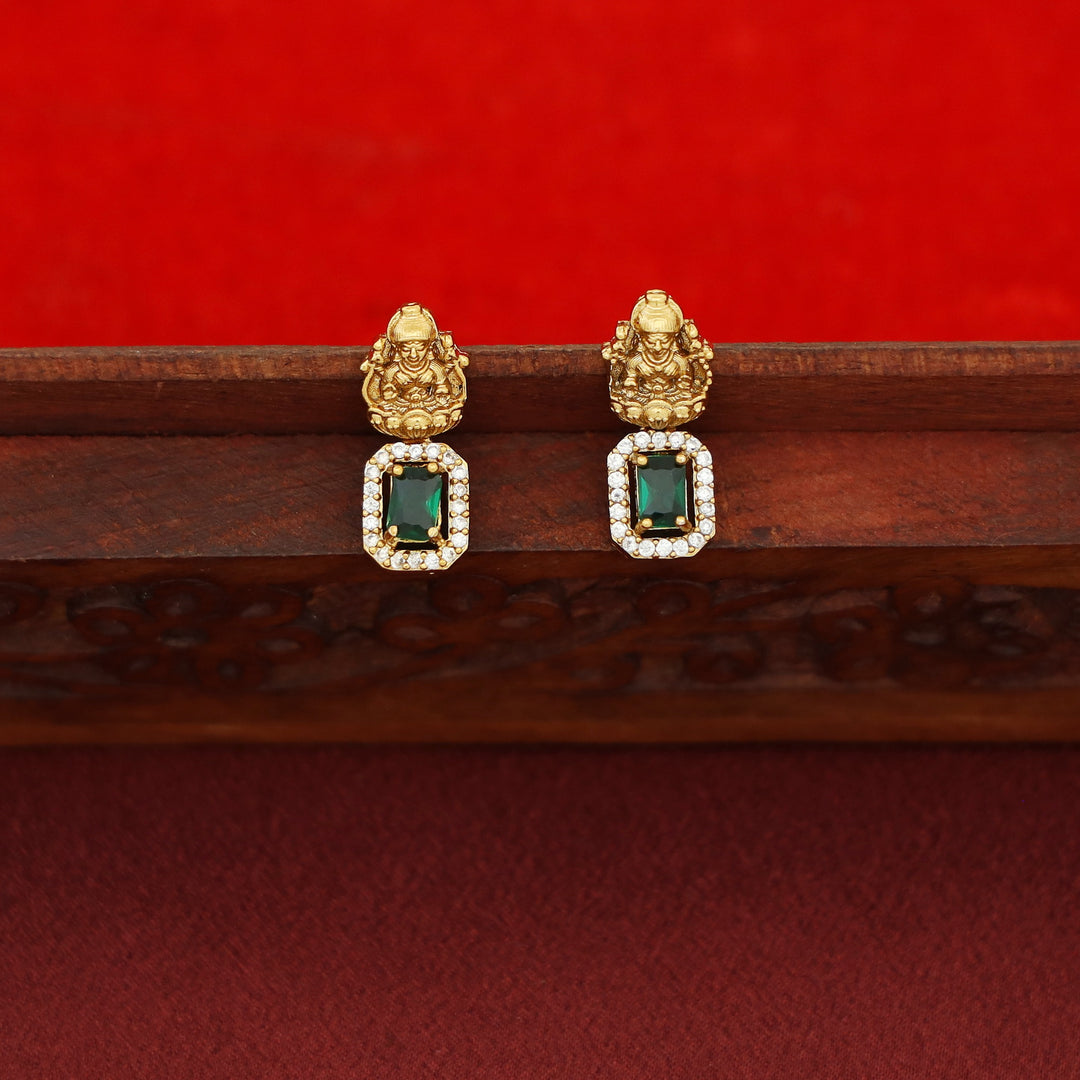 Aasha Devi AD Stone Pearl Neckpiece with Earring