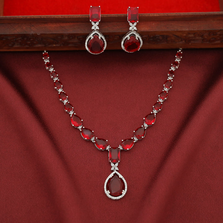 Haiza Drop Claw Glossy Stone Neckpiece With Earring