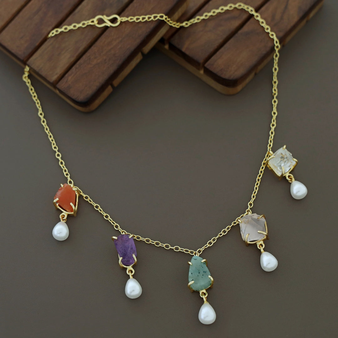 Mawar Claw Raw Stone Pearl Neckpiece