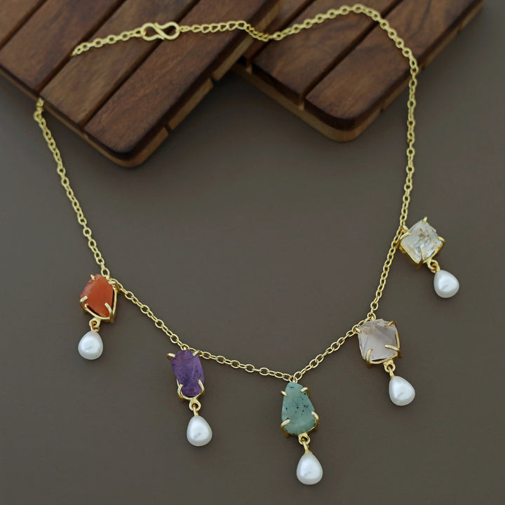 Mawar Claw Raw Stone Pearl Neckpiece
