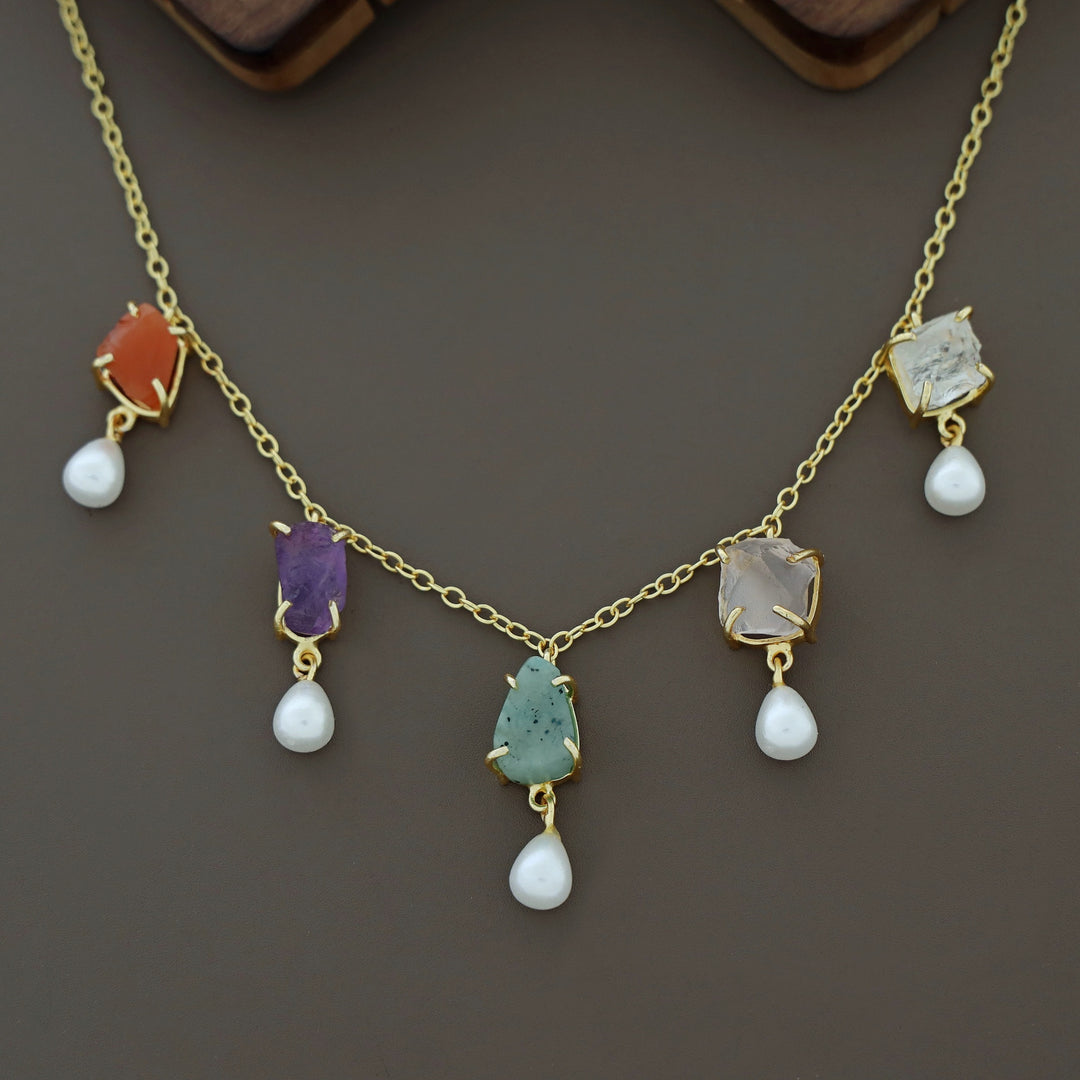 Mawar Claw Raw Stone Pearl Neckpiece