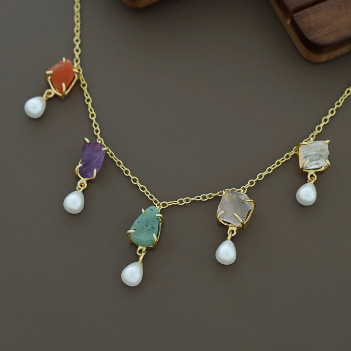 Mawar Claw Raw Stone Pearl Neckpiece