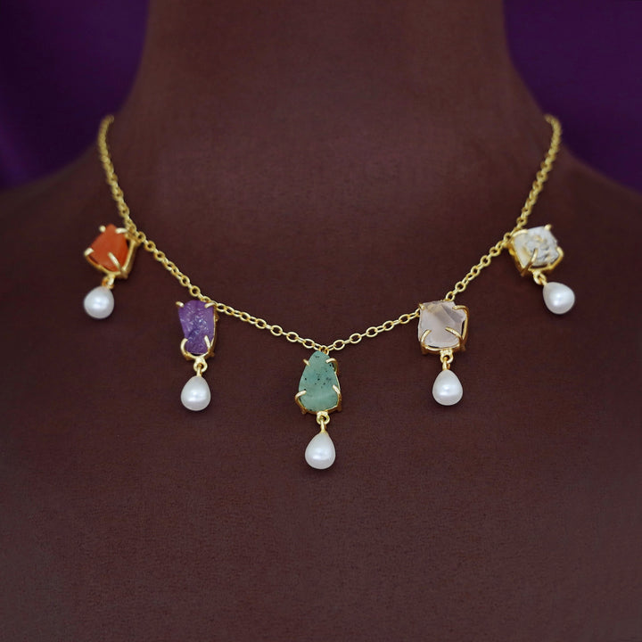 Mawar Claw Raw Stone Pearl Neckpiece