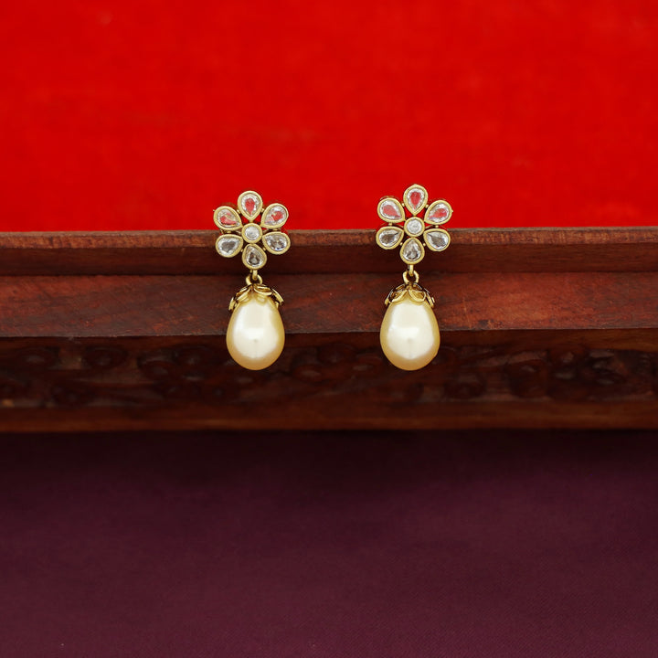 Dhishika Floral Pearl 3 Layered Short Neckpiece With Earring