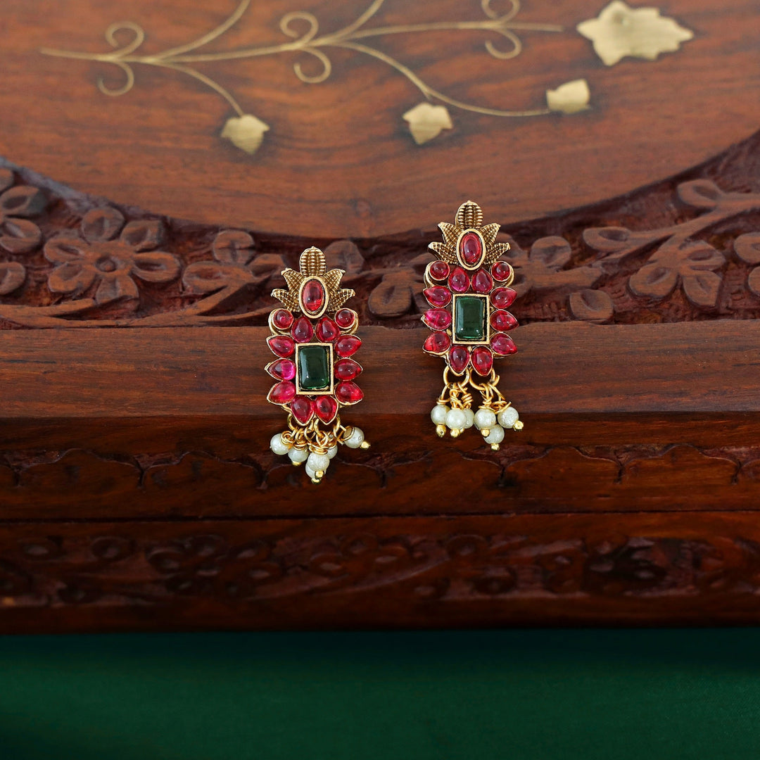 Riddhi Pearl Floral Ball Pendant Neckpiece With Earring