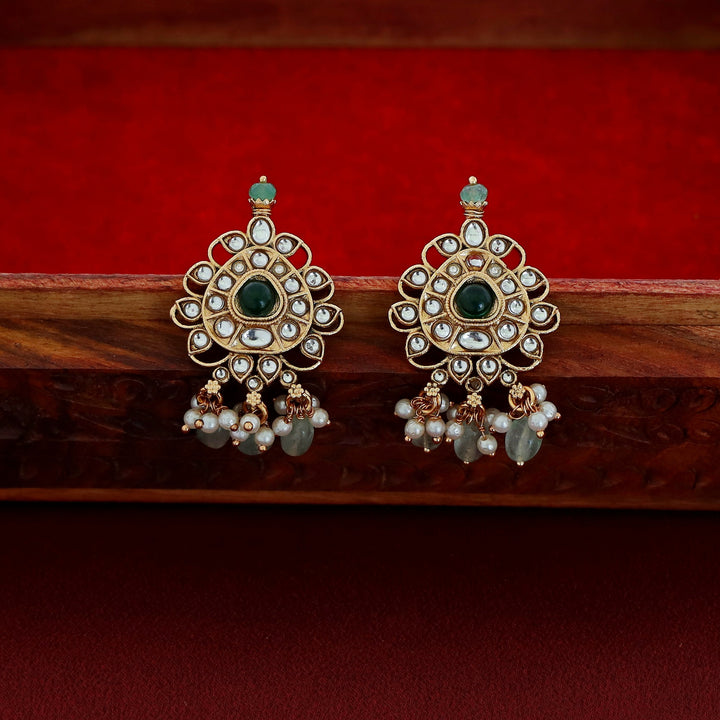 Kanha Kundan Bridal Choker With Earring