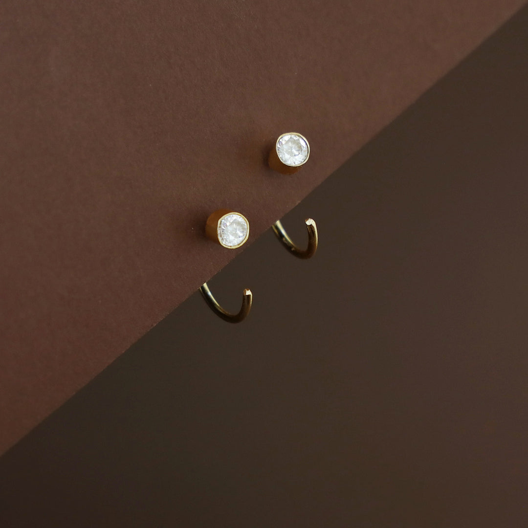 Lizelle Half Hoop Glossy Earring