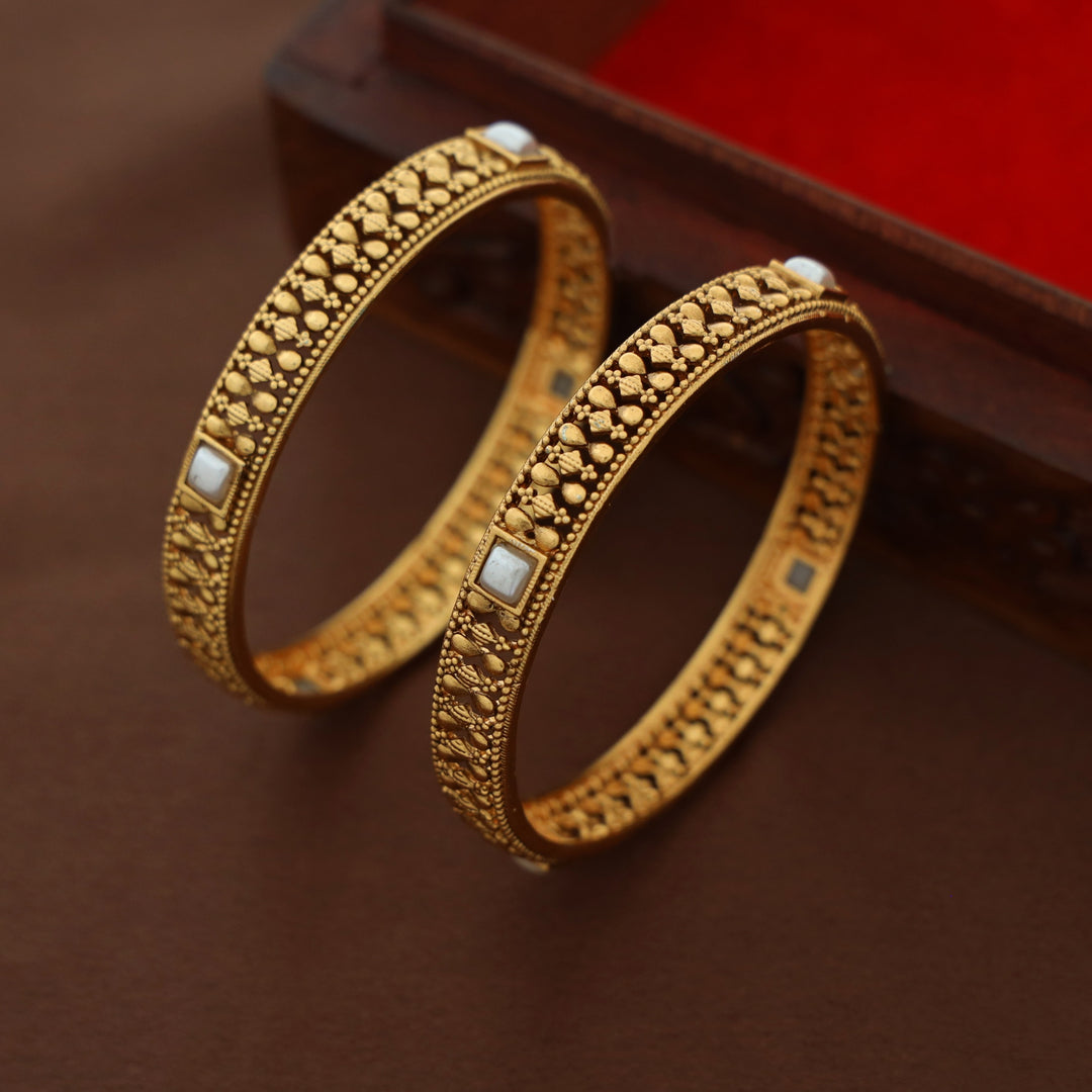 Kanchana Square Bangle (Set Of 2)