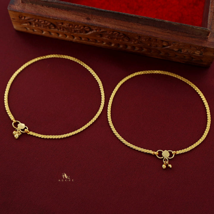 Laasya Golden Anklet