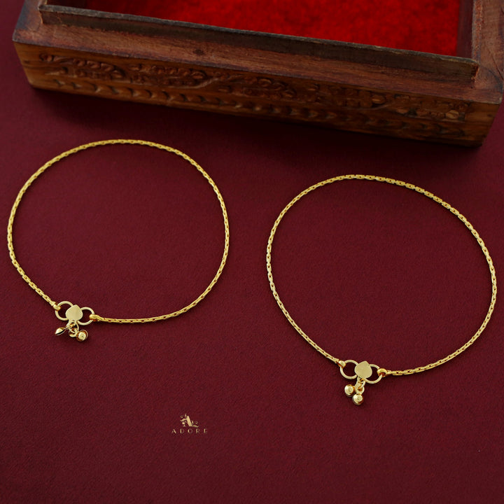 Laasya Golden Anklet