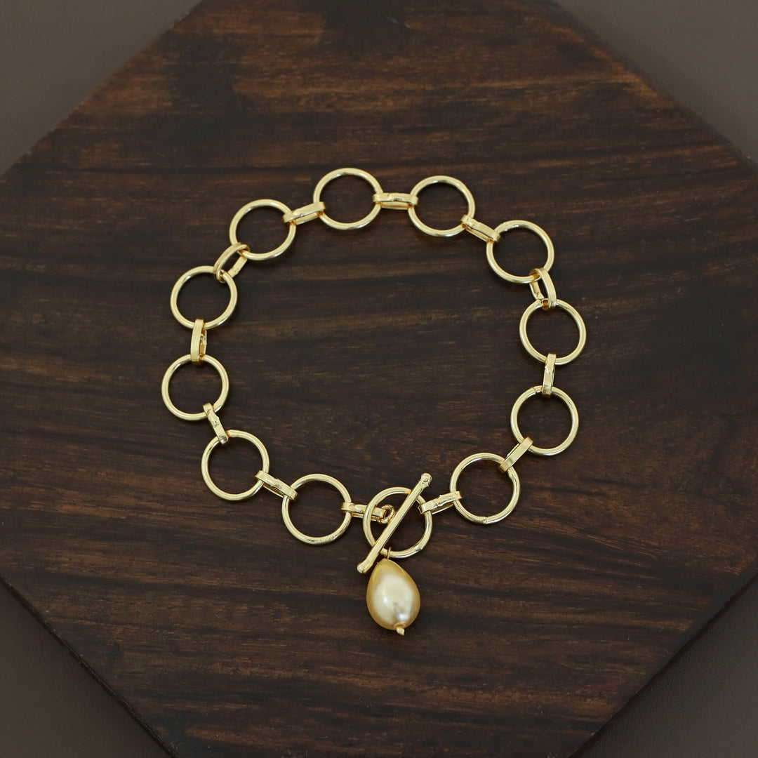 Golden Circle Pearl Link Lock Bracelet