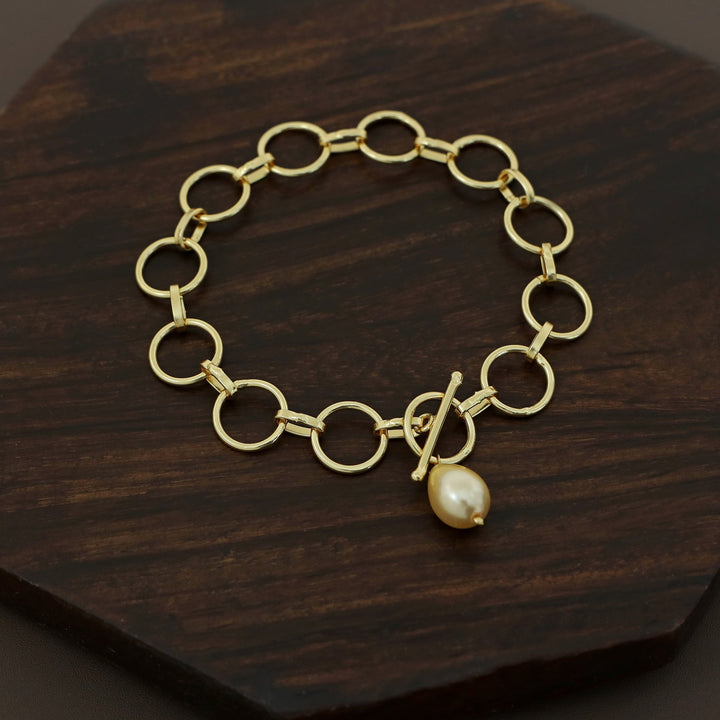 Golden Circle Pearl Link Lock Bracelet