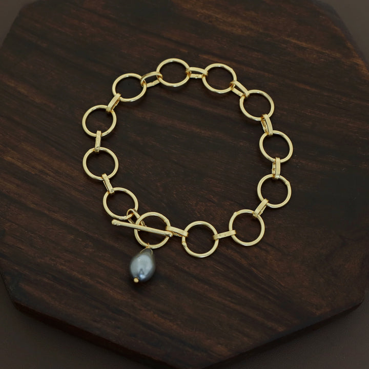Golden Circle Pearl Link Lock Bracelet