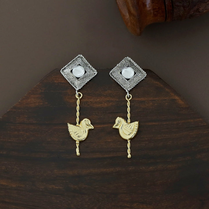 Celestia Dual Tone Earring