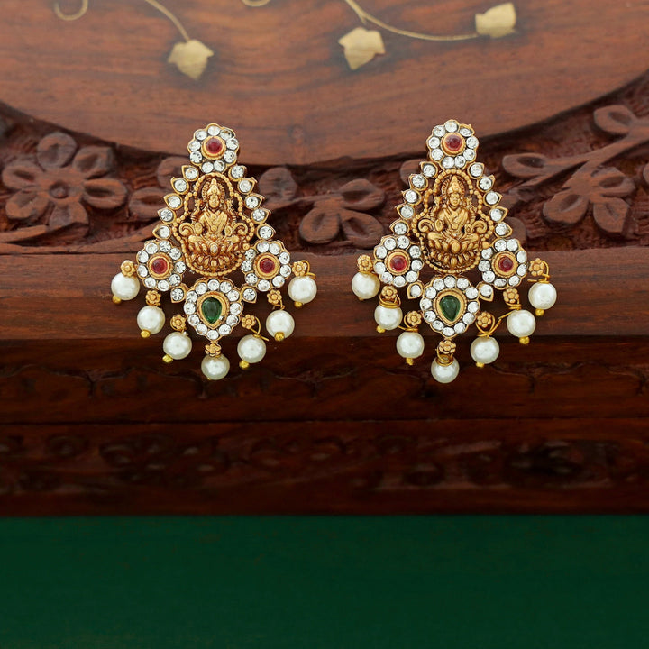 Hemamalini Golden Lekshmi Pearl Neckpiece With Earring