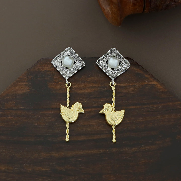 Celestia Dual Tone Earring