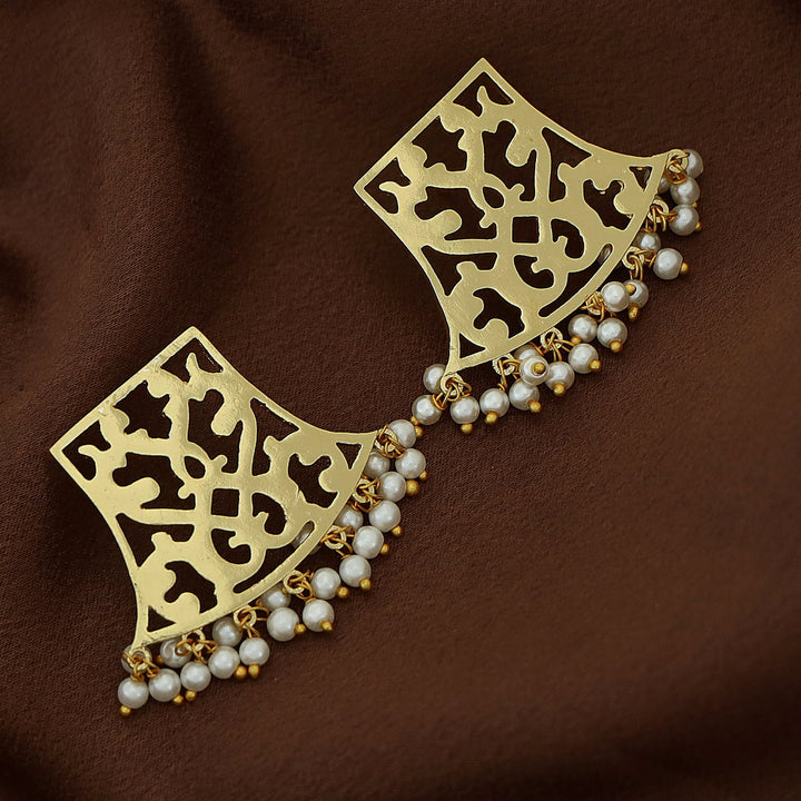 Vivia Golden FilIgree Cluster Pearl Earring