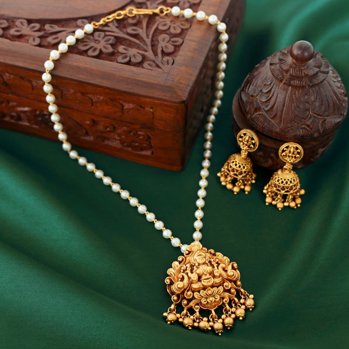 Basanti Golden Pearl Lekshmi Neckpiece With Jhumka